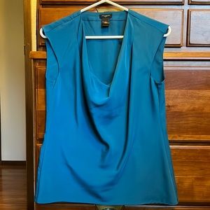 Ann Taylor - Blue Sleeveless Blouse Sz 2